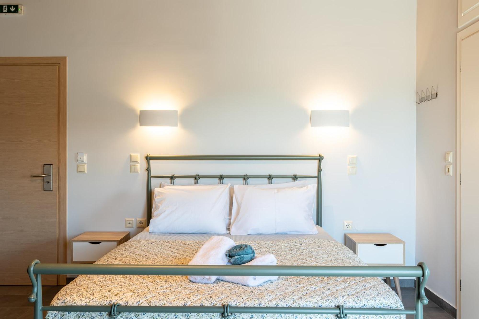 Petrino Serene Nests - Bright Getaways 카코바토스 외부 사진