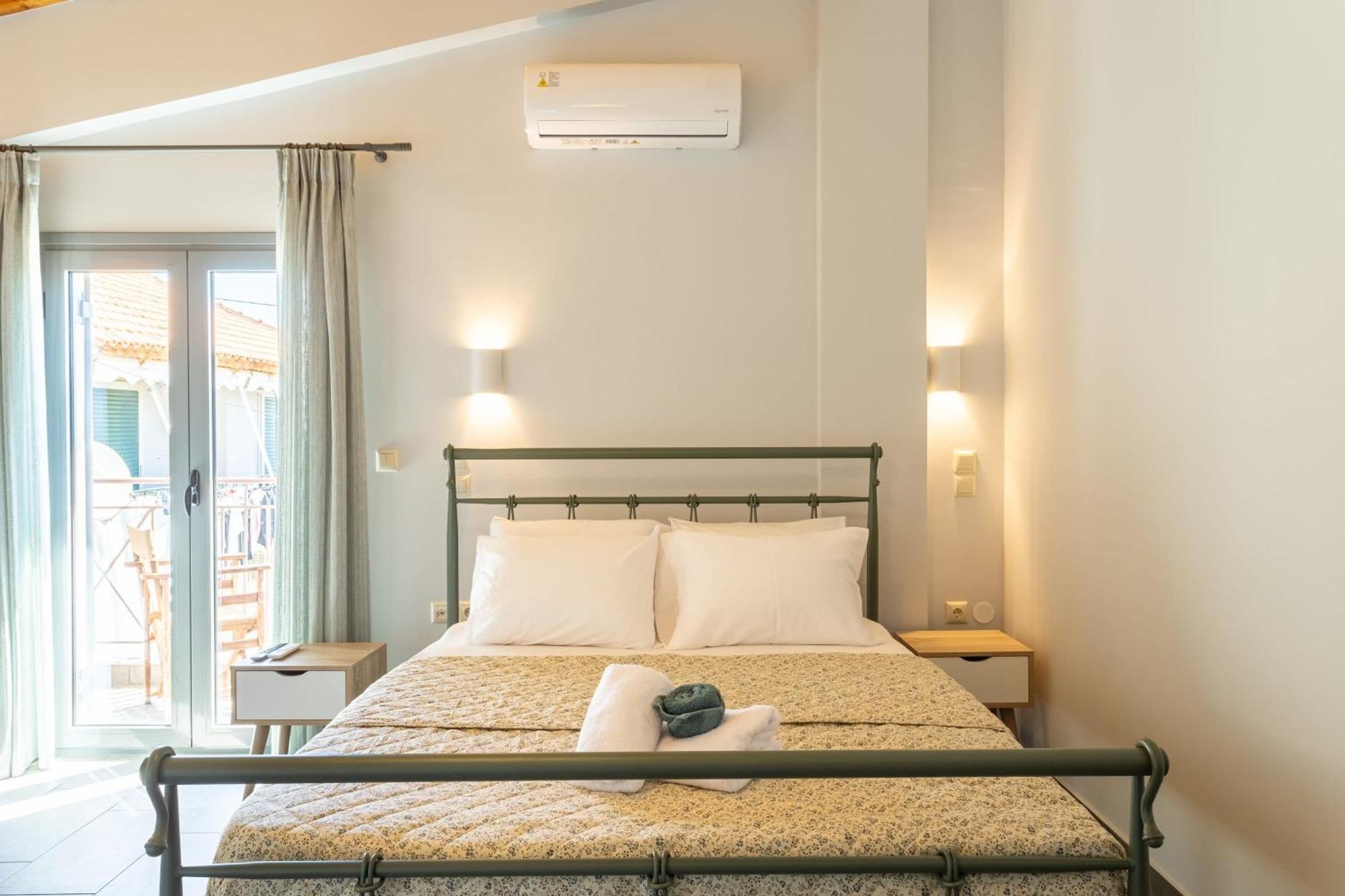 Petrino Serene Nests - Bright Getaways 카코바토스 외부 사진